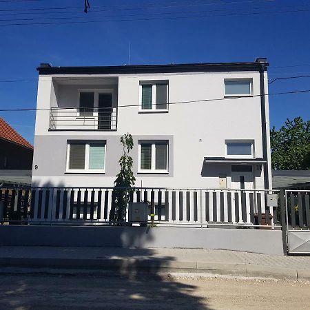 Vip Apartmany Zabnik Prievidza Εξωτερικό φωτογραφία