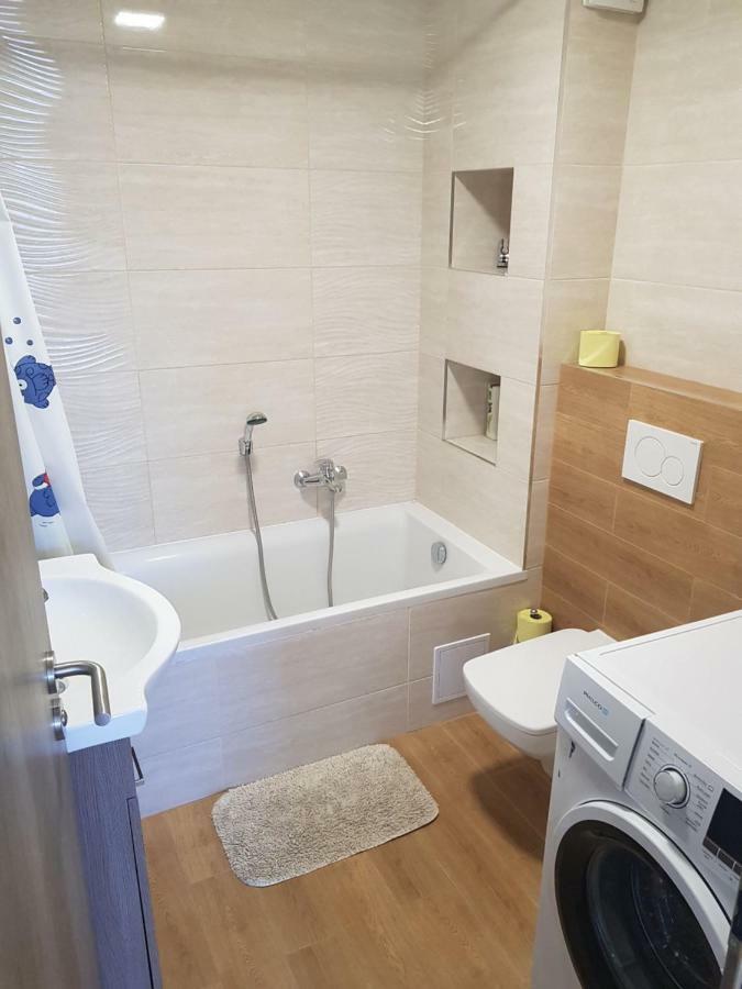 Vip Apartmany Zabnik Prievidza Εξωτερικό φωτογραφία
