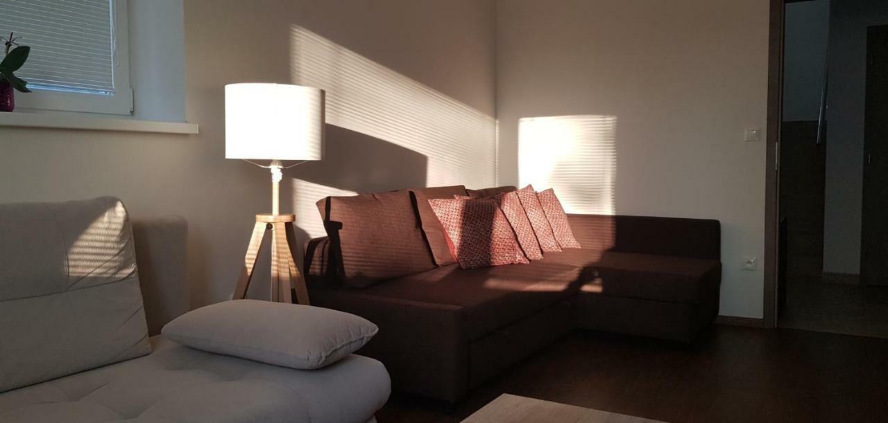 Vip Apartmany Zabnik Prievidza Εξωτερικό φωτογραφία